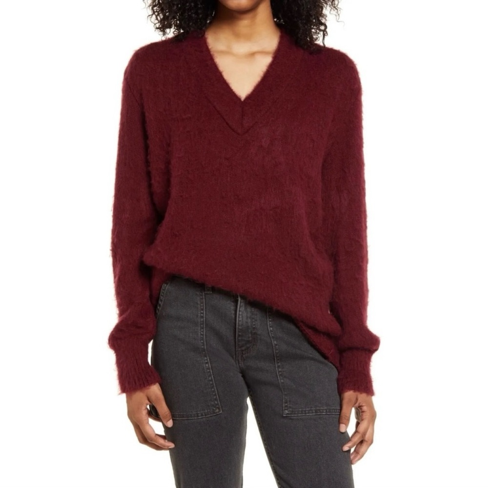 NWT Nordstrom BP Women’s Small Burgundy Fuzzy Furry Oversized V Neck Sweater